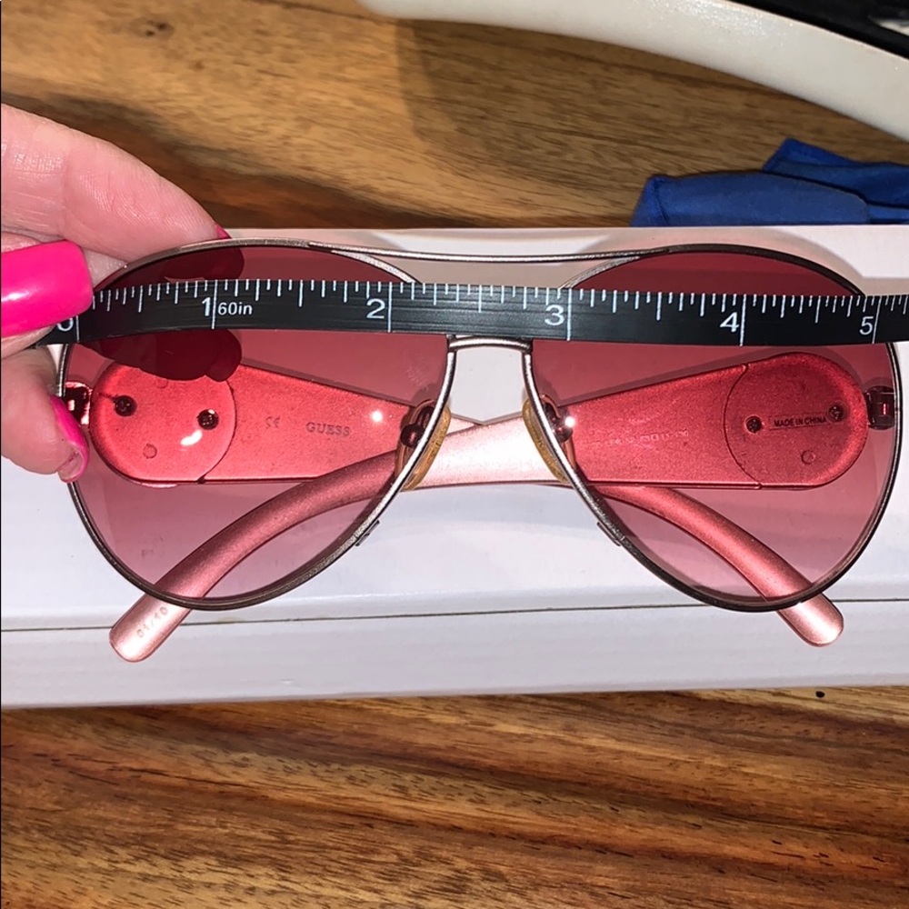 🌸🌸🌸🛍🕶 Vintage Pink Guess Aviator sunglasses - Picture 12 of 14